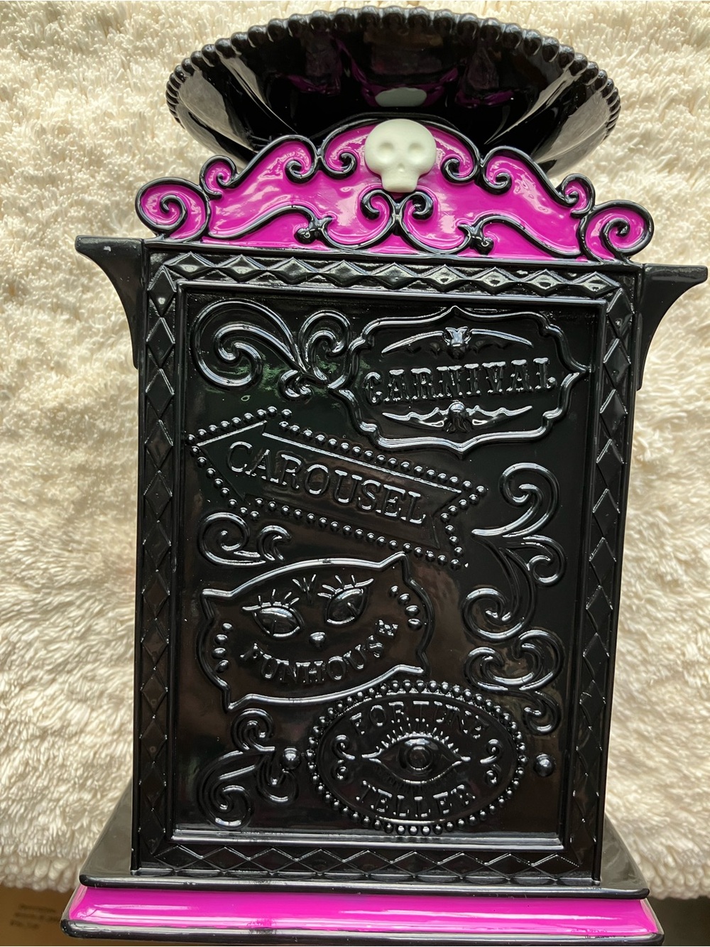 Bath and Body Works Funhouse Three Wick Candle Holder - Picture 2 of 3